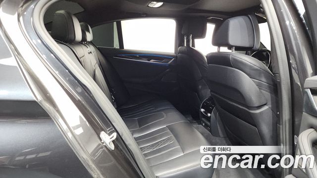 BMW 5-Series 530e M Sport