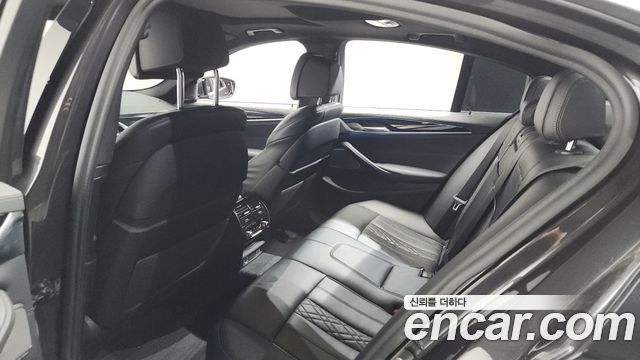 BMW 5-Series 530e M Sport