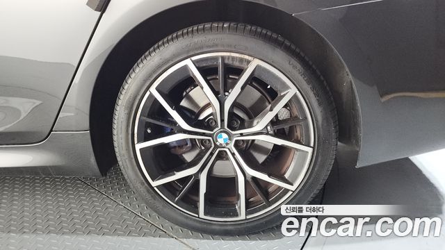 BMW 5-Series 530e M Sport