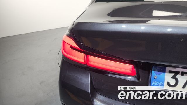 BMW 5-Series 530e M Sport