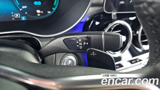 Mercedes-Benz GLC-Class GLC300e 4MATIC