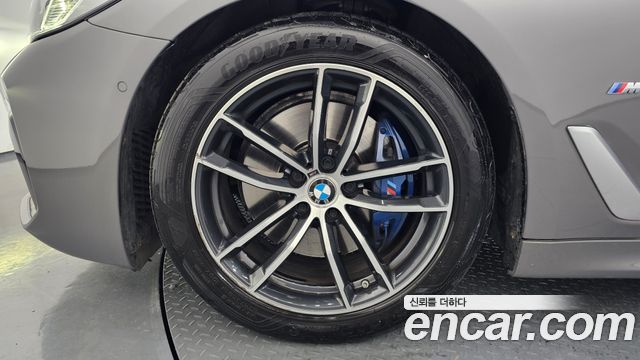 BMW 5-Series 520i M Sport
