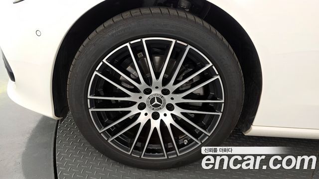 Mercedes-Benz C-Class C200 Avantgarde