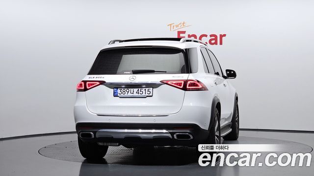 Mercedes-Benz GLE-Class GLE300d 4MATIC