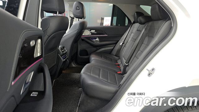 Mercedes-Benz GLE-Class GLE300d 4MATIC