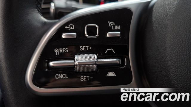 Mercedes-Benz GLE-Class GLE300d 4MATIC