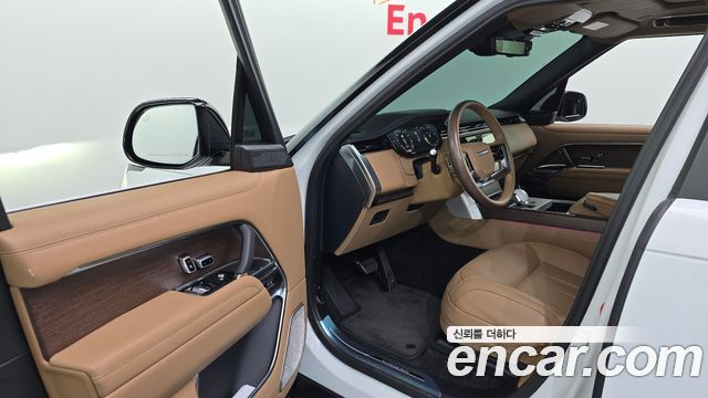 Land Rover Range Rover D350 Autobiography Long Wheel Base