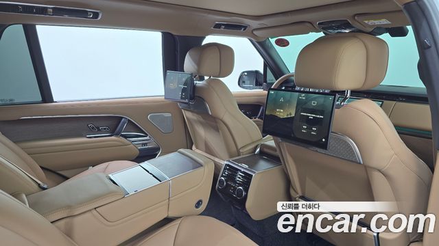 Land Rover Range Rover D350 Autobiography Long Wheel Base