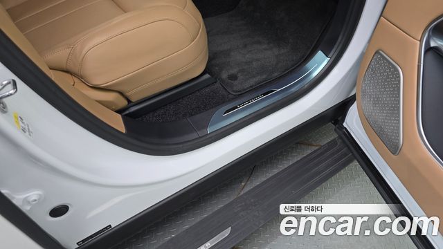 Land Rover Range Rover D350 Autobiography Long Wheel Base