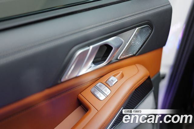 BMW X7 M60i xDrive M sport 6STR
