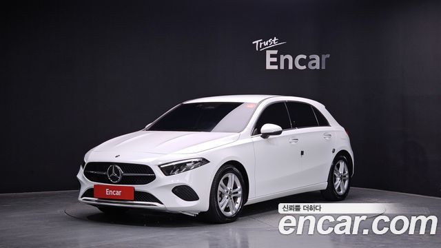 Mercedes-Benz A-Class A220 Hatchback