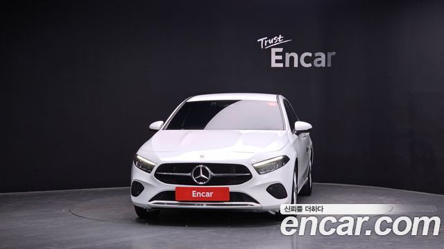 Mercedes-Benz A-Class A220 Hatchback