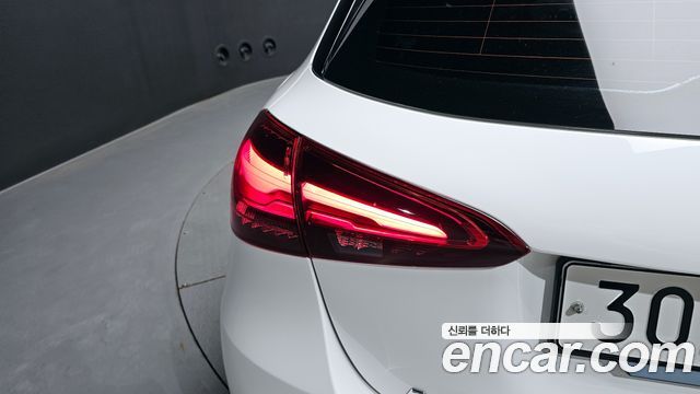 Mercedes-Benz A-Class A220 Hatchback