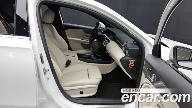 Mercedes-Benz A-Class A220 Hatchback
