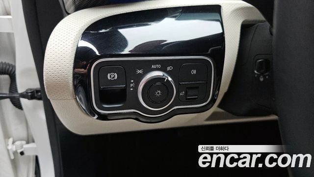 Mercedes-Benz A-Class A220 Hatchback