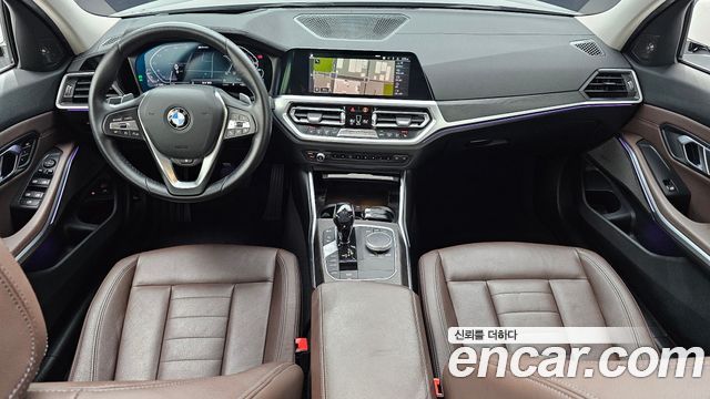 BMW 3-Series 330e Luxury