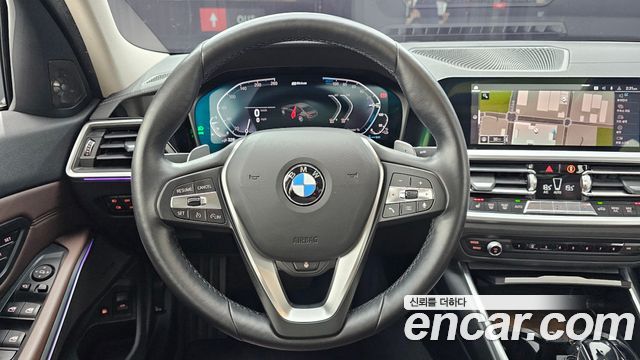 BMW 3-Series 330e Luxury