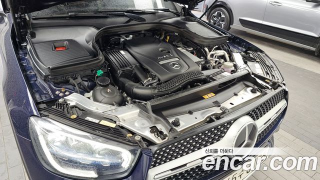 Mercedes-Benz GLC-Class GLC300e 4MATIC Coupe