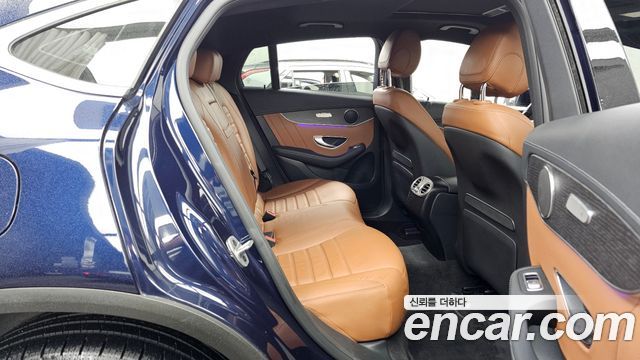 Mercedes-Benz GLC-Class GLC300e 4MATIC Coupe
