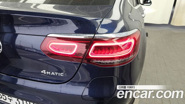 Mercedes-Benz GLC-Class GLC300e 4MATIC Coupe