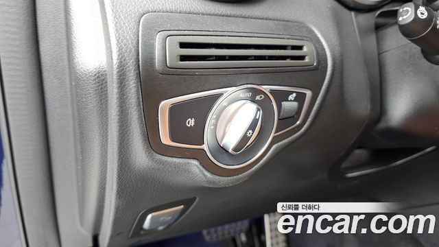 Mercedes-Benz GLC-Class GLC300e 4MATIC Coupe
