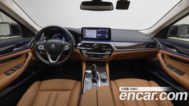 BMW 5-Series 530i Luxury