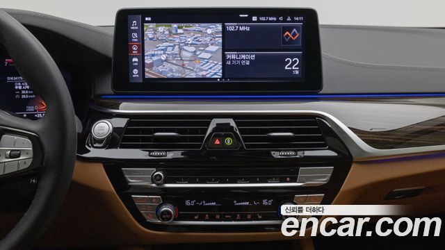BMW 5-Series 530i Luxury