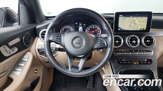 Mercedes-Benz GLC-Class GCL300 4MATIC Coupe