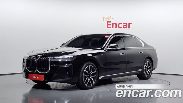 BMW 7Series (G70) 740i sDrive M Sport