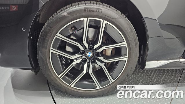 BMW 7-Series 740i sDrive M Sport