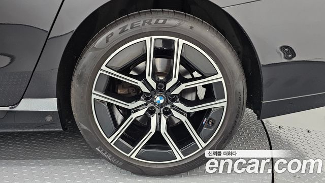 BMW 7-Series 740i sDrive M Sport