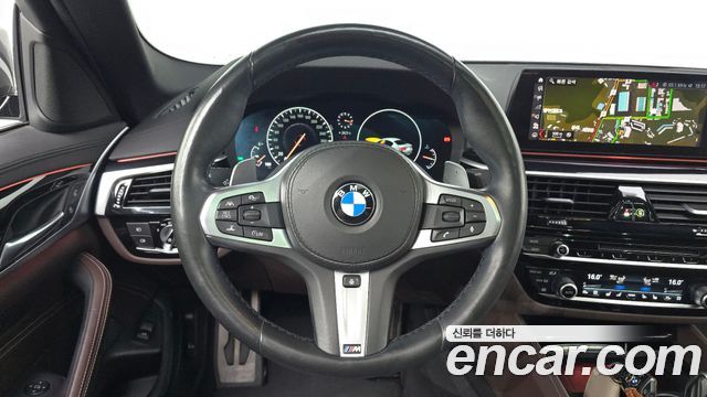 BMW 5-Series 530i xDrive M Sport Package Plus