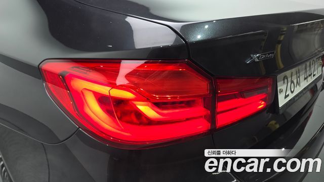 BMW 5-Series 530i xDrive M Sport Package Plus