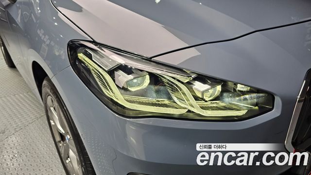 BMW 2-Series 218d Advantage