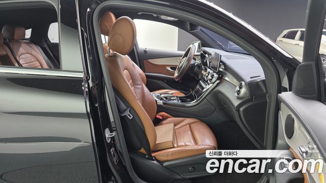 Mercedes-Benz GLC-Class GLC220 d 4MATIC Premium Coupe