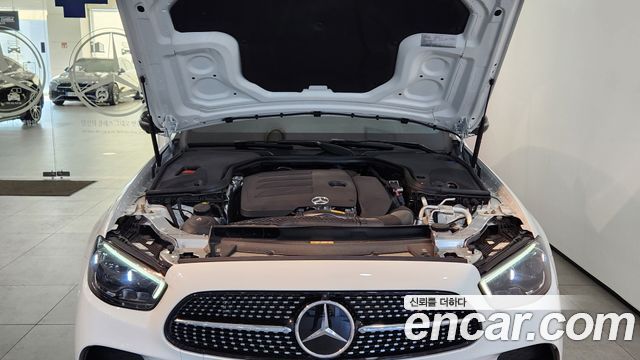 Mercedes-Benz E-Class E350 4MATIC AMG Line