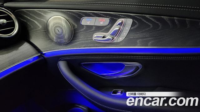Mercedes-Benz E-Class E350 4MATIC AMG Line