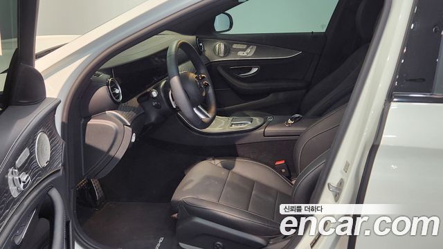 Mercedes-Benz E-Class E350 4MATIC AMG Line