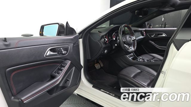 Mercedes-Benz CLA-Class CLA45 AMG 4MATIC
