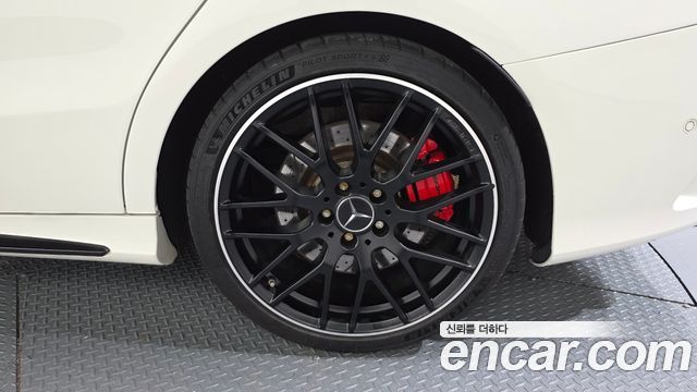 Mercedes-Benz CLA-Class CLA45 AMG 4MATIC