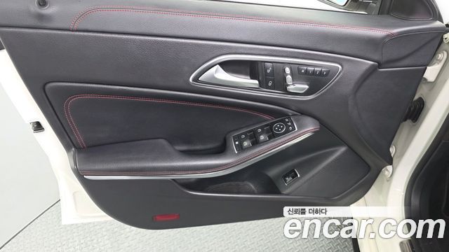 Mercedes-Benz CLA-Class CLA45 AMG 4MATIC
