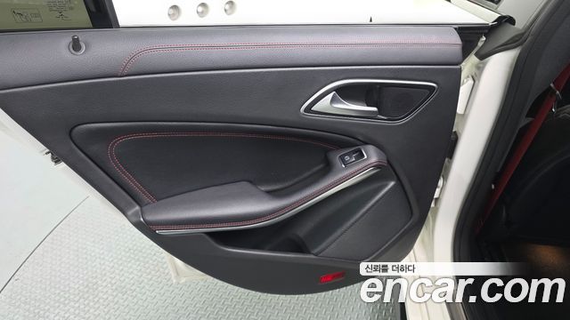Mercedes-Benz CLA-Class CLA45 AMG 4MATIC