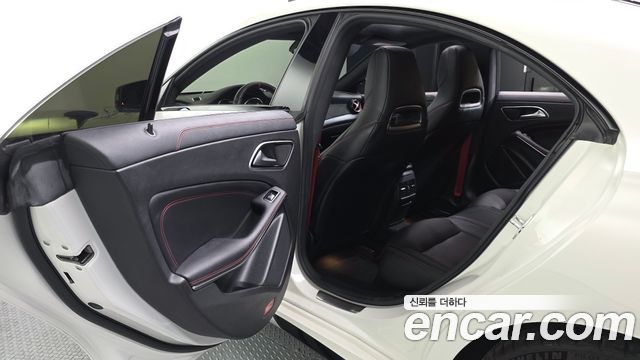 Mercedes-Benz CLA-Class CLA45 AMG 4MATIC