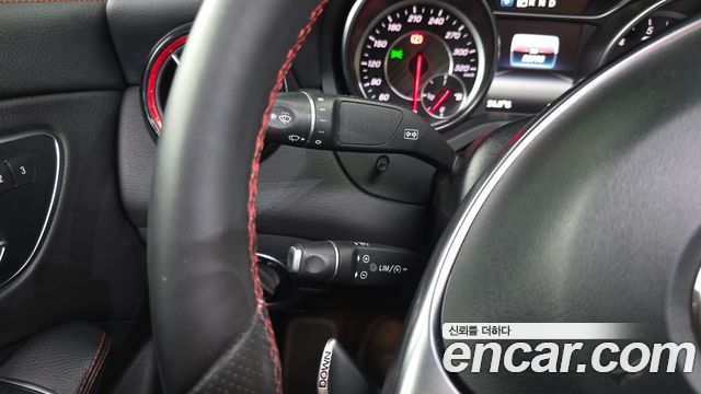 Mercedes-Benz CLA-Class CLA45 AMG 4MATIC