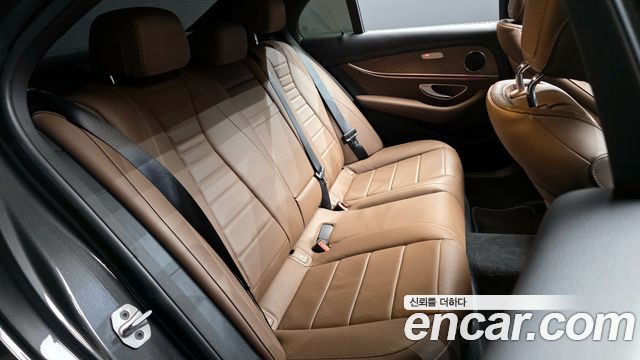 Mercedes-Benz E-Class E220d 4MATIC Exclusive