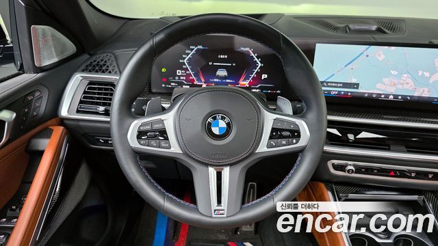 BMW X6 M60i