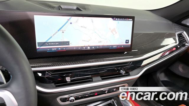 BMW X6 M60i