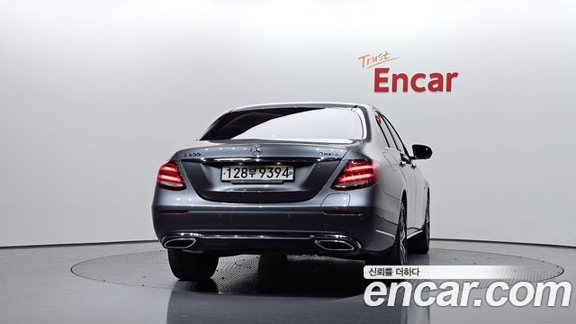 Mercedes-Benz E-Class E300e 4MATIC Exclusive