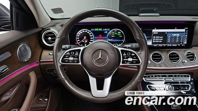 Mercedes-Benz E-Class E300e 4MATIC Exclusive