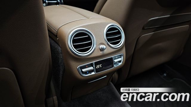 Mercedes-Benz E-Class E300e 4MATIC Exclusive